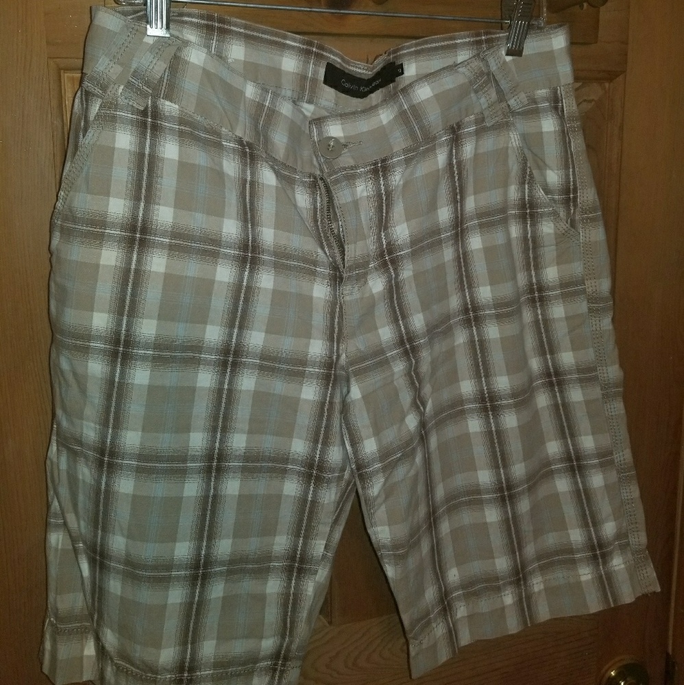 Paid Capris